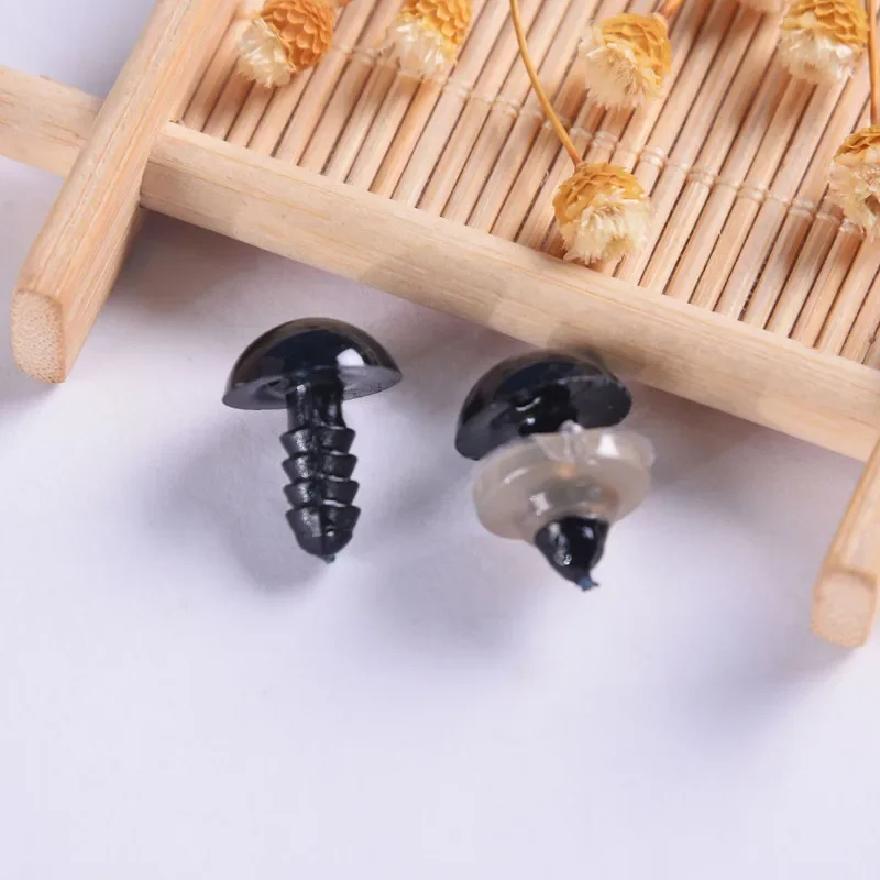 Plastic Safety Eyes Set 4