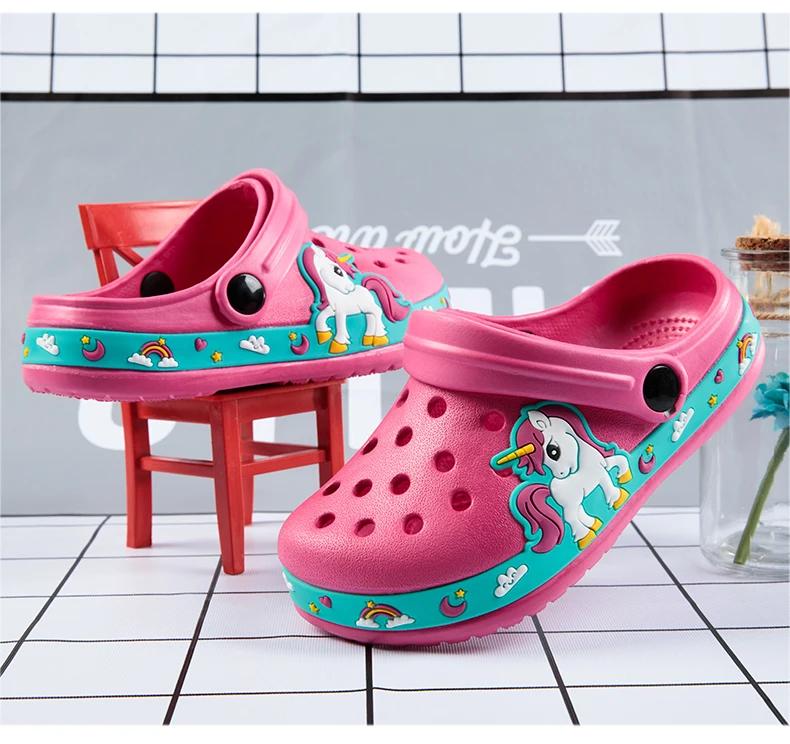 صنادل كرتونية للأطفال ، نعال صيفية ، أحذية حديقة غير رسمية ، أحذية شاطئ مجوفة للأطفال ، الأولاد والبنات ، موضة جديدة