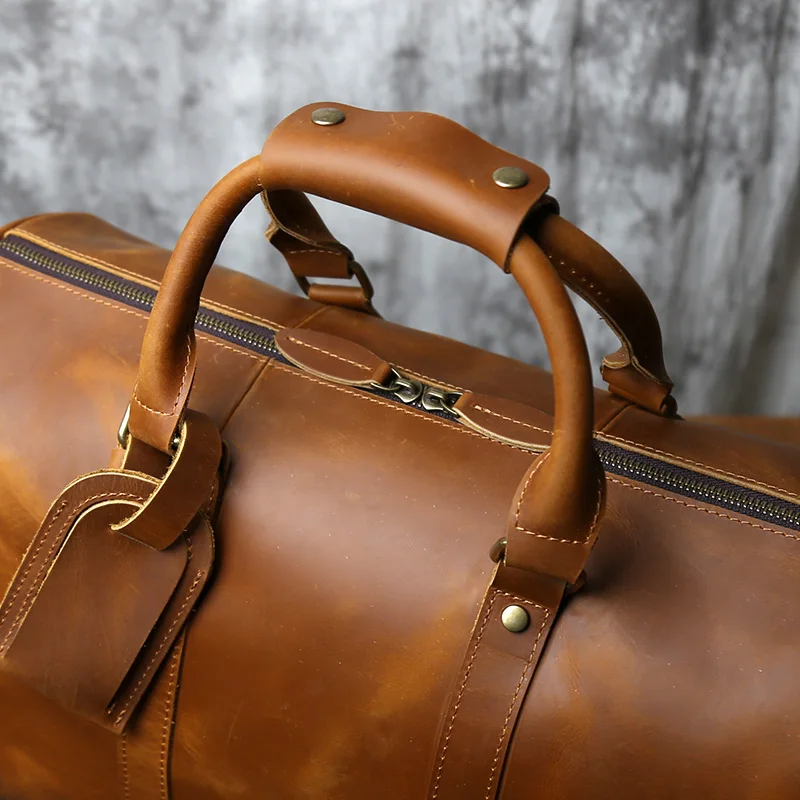 NZPJ Retro Men's Large-Capacity Leather Travel Bag First Layer Cowhide Shoulder Messenger Handbag with Zipper for 15 Inch Laptop