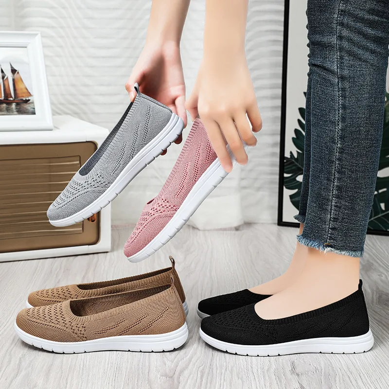 Knitted fabric shoes for women in spring 2024, shallow mouthed flat bottomed women's shoes, mom's shoes one kick off pink shoes