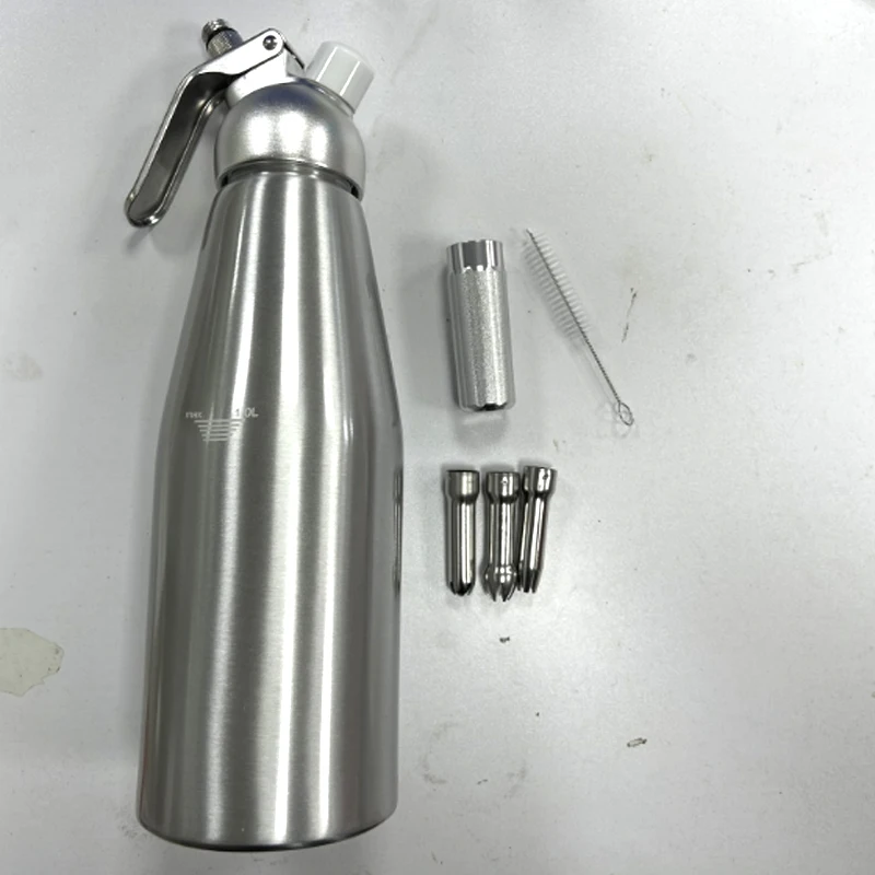 Description Picture 3 of item0.5L/1L Professional 304#stainless steel/Aluminum Cream Foamer Gun Whipper Butter Dispenser Coffee Dessert Cake DIY Bake Tools