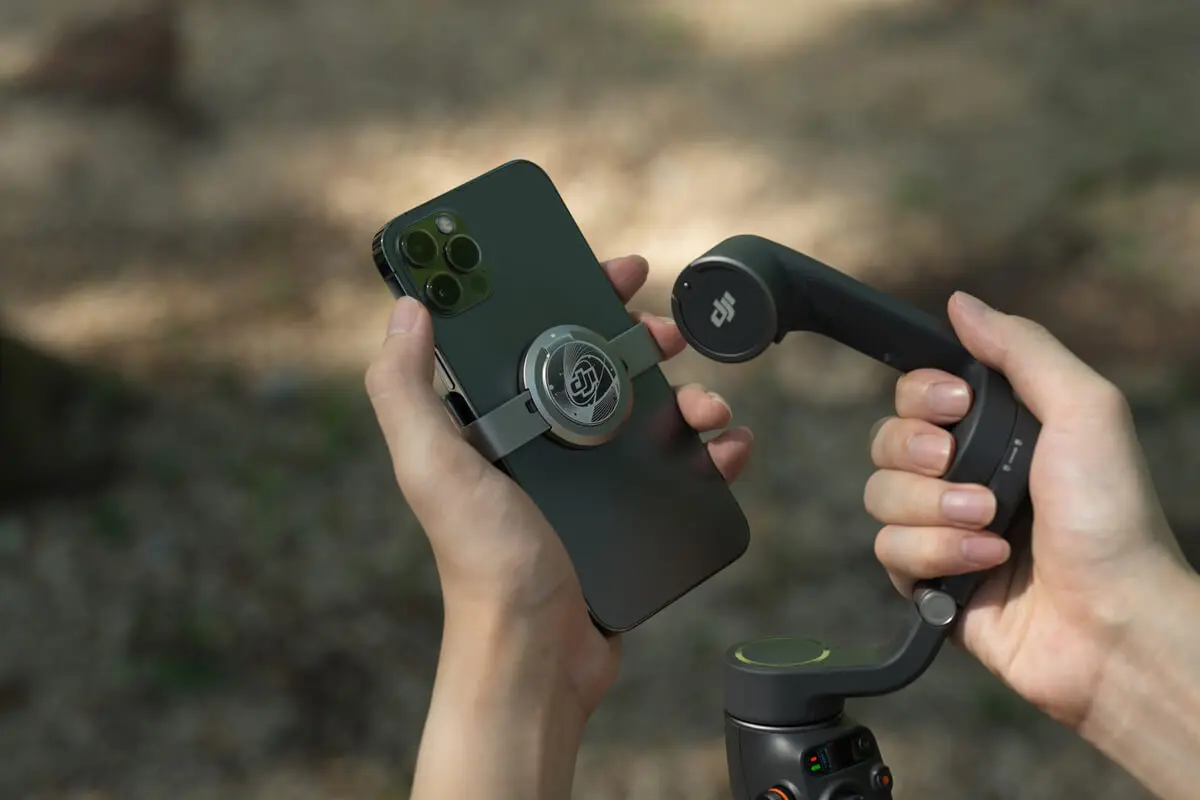 DJI Osmo Mobile 6 ブラック MagSafe用クランプ付属 S6f5832c955da46b6a719f5dbbd2c6