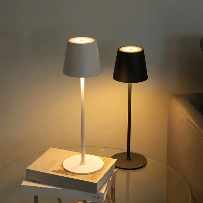 북유럽 LED 터치 테이블 램프 USB 충전식 디밍이 가능한 책상 램프 침실 다이닝 룸 커피 숍 호텔 조명을위한 홈 장식