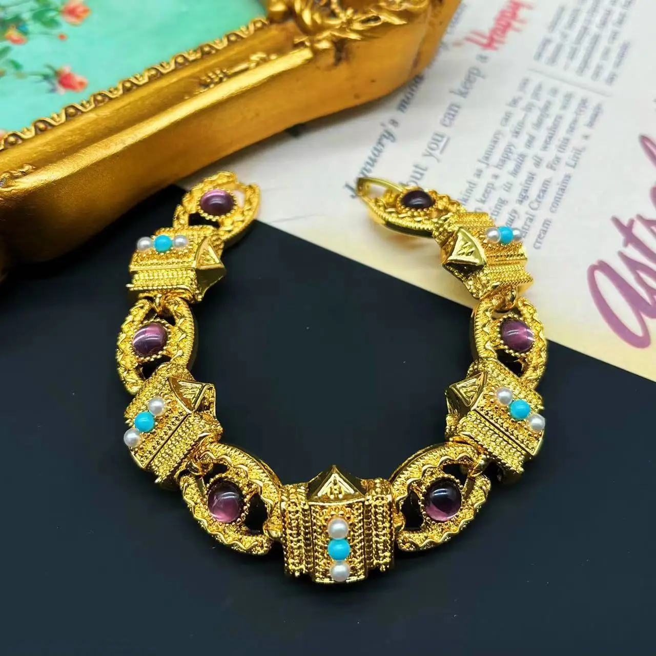 

French Glass Pearl Bracelet