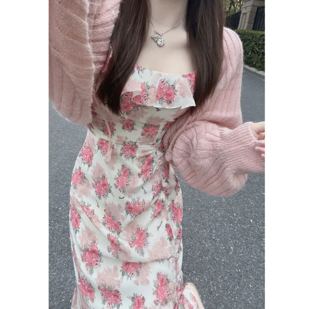 Fresh Style Set Women's Spring/Summer New Gentle and Sweet Fragmented Flower Suspender Dress Knitted Top Two Piece Set