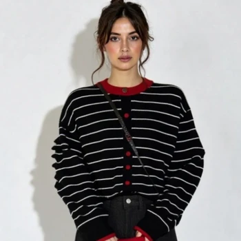 Autumn and Winter New Fashion Women's Clothing Striped Crew Neck Long Sleeved Sweater Elegant and Casual Top Soft Knitwear