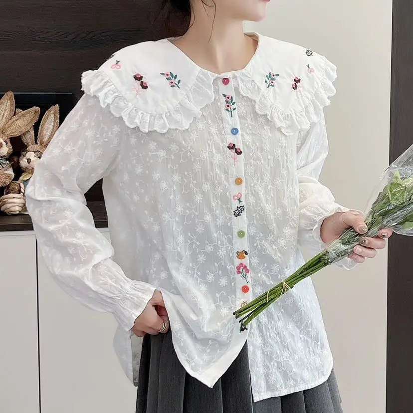 

New Autumn Cotton Embroidery Shirts Women Peter Pan Collar Top Girl Long Sleeve Loose Versatile Blouses Sweet Spring T39721QC