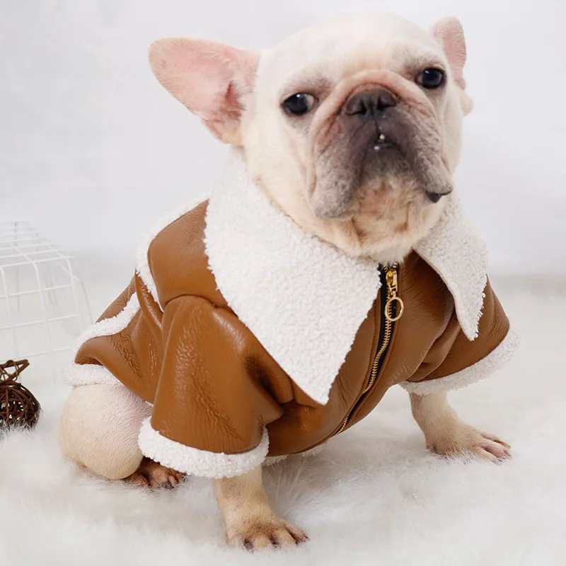 Manteau en cuir marron épais pour chiens