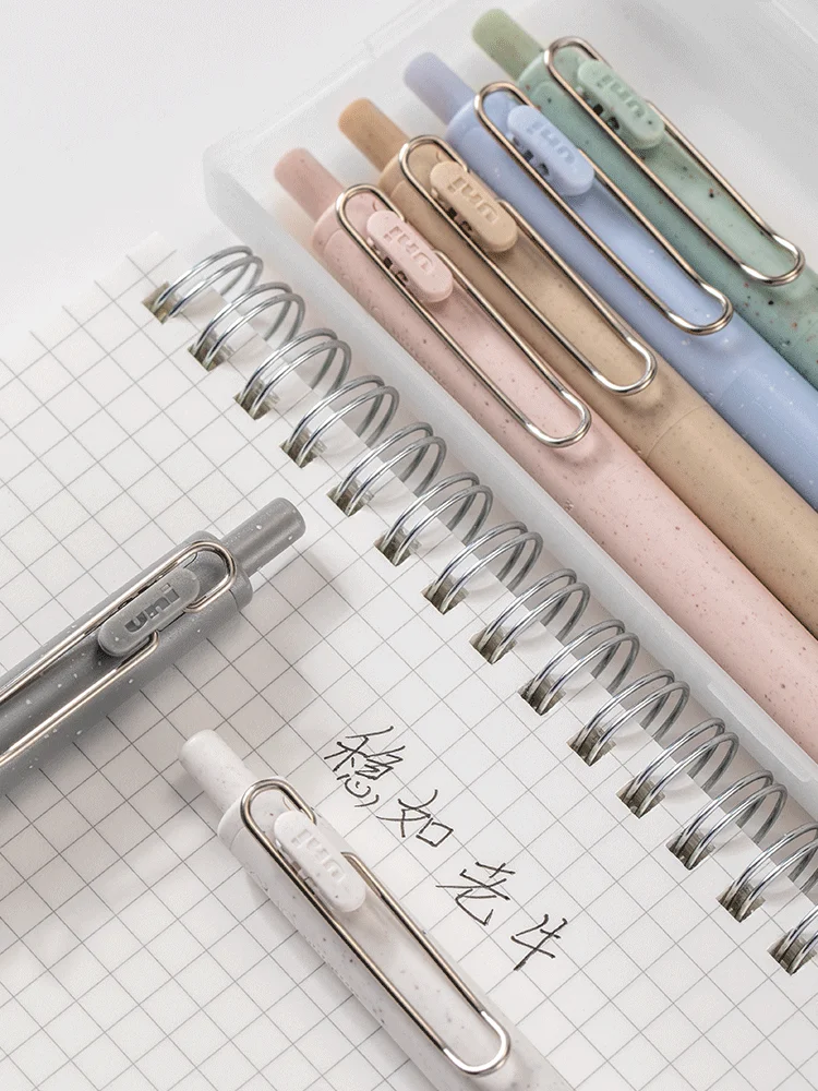 Uni-ball One F Gel Pen Black Ink UMN-SFT Earth Texture Body