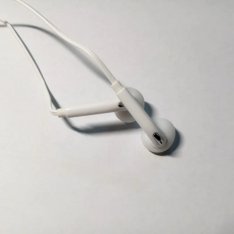 General 3.5mm Stereo Music In-Ear Headphones Cancelling Earphone Wired Headset with mic for Samsung galaxy/S6/s7  Xiaomi Phones — view 2