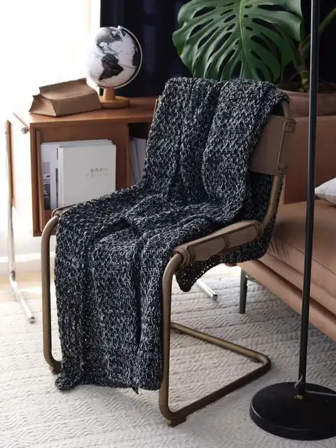 Thick Knitted Throw Blanket 5
