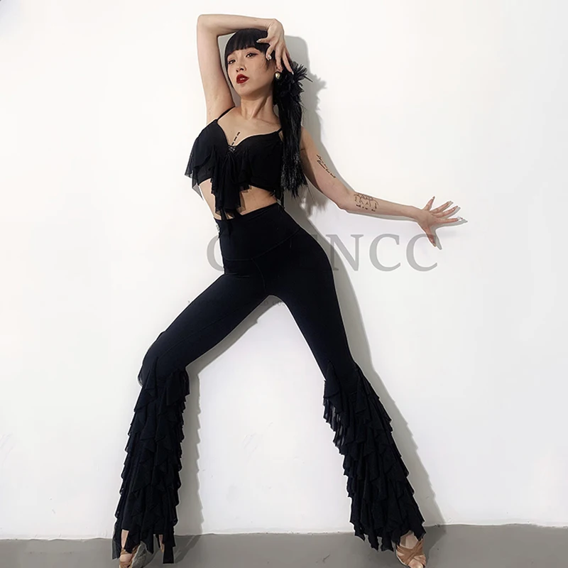 

Latin Dance Clothes Women Black Ruffled Tops Fringed Pants Cha Cha Rumba Samba Dance Performance Costume Practice Wear DNV18875