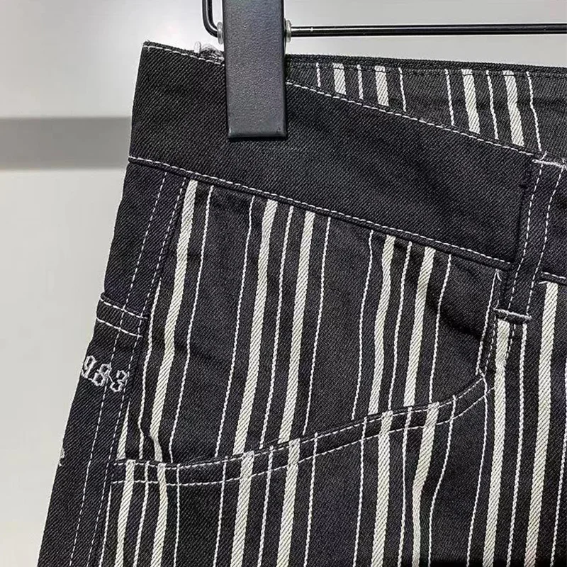 2024 New Summer Irregular Retro Loose Casual Men's Wear Handsome Striped Splicing Pockets Polyester Folds Chic Y2K Knee Length