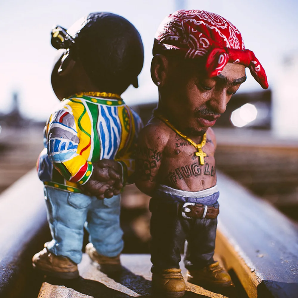 Hot World Famous People Statue Legend Singer Hip Hop Rapper Tupac Amaru Shakur 2PAC Figure Model Toys Gift Collection 6