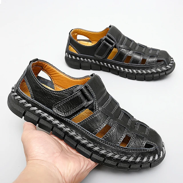 남성을 위한 편안하고 세련된 캐주얼 샌들