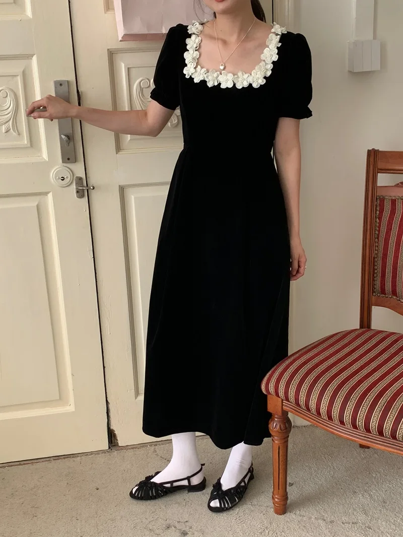 Autumn French Vintage Black Velvet Midi Dresses for Women Puff Sleeves Square Collar A-line Korean Fashion Vestido Mujer New