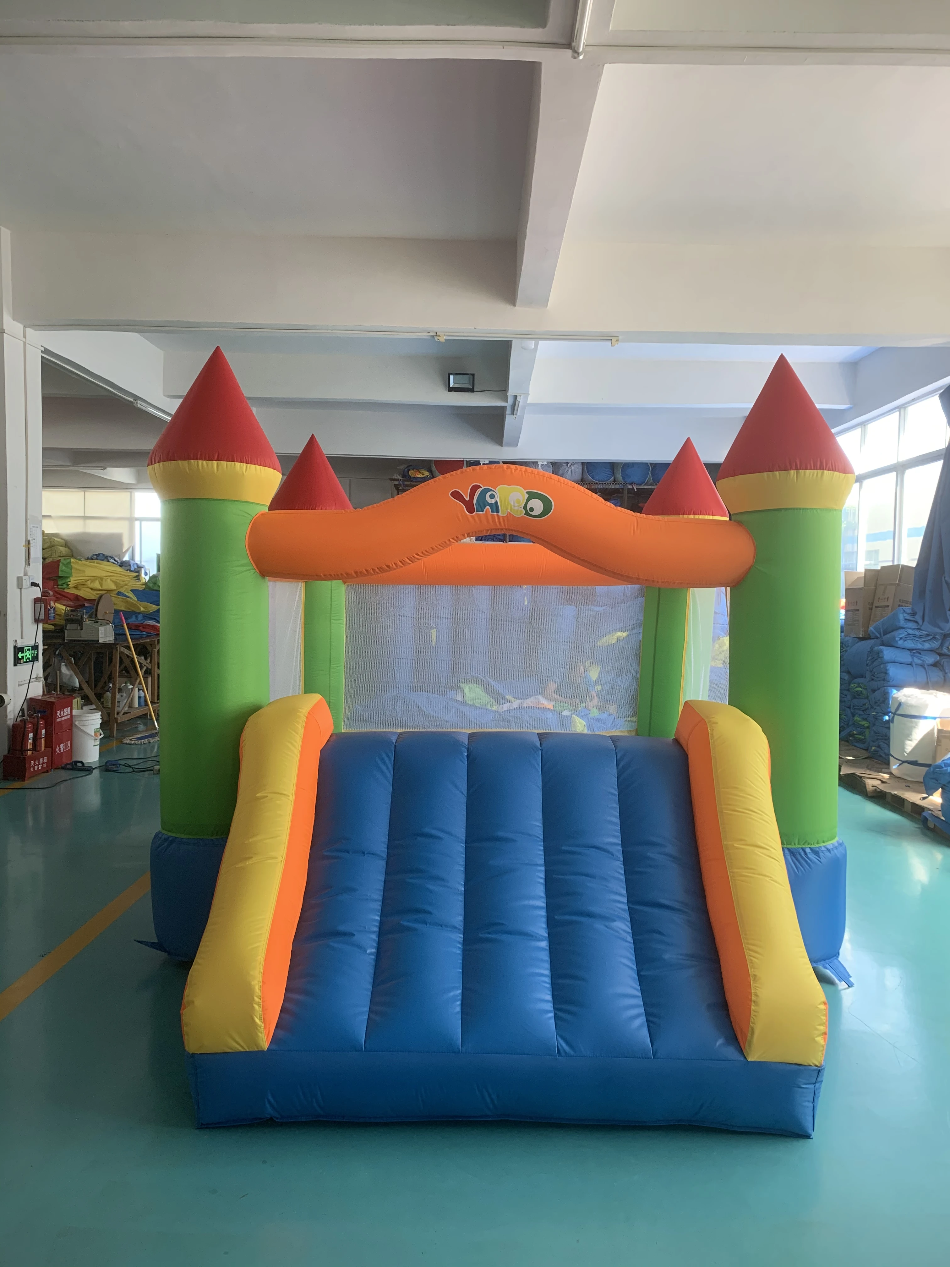 Bounce House With Blower 23KG Inflatable Bouncy Castle With Slide for Kids Outdoor Backyard/Indoor Jumping Toddlers Kids Party 6
