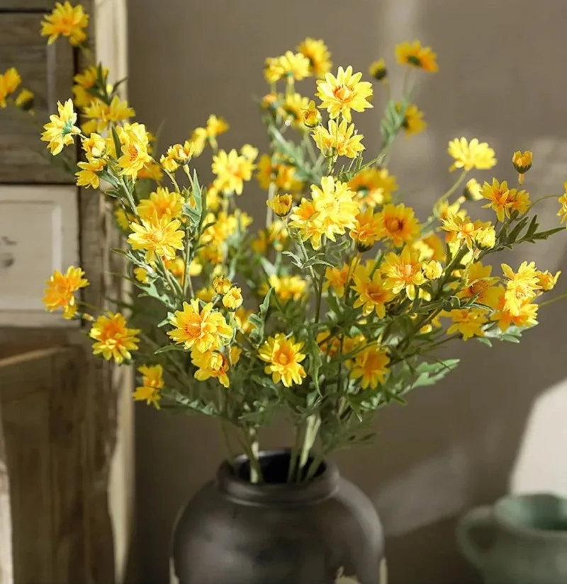 

18 Heads 1 Bunch Artificial Flower Silk Chrysanthemum Simulation Daisy Fake Flower Decoration For Home Garden Wedding Decoration