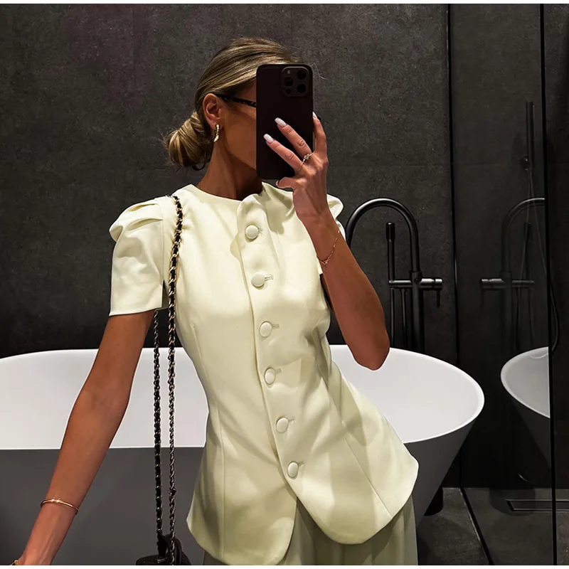 Light yellow top