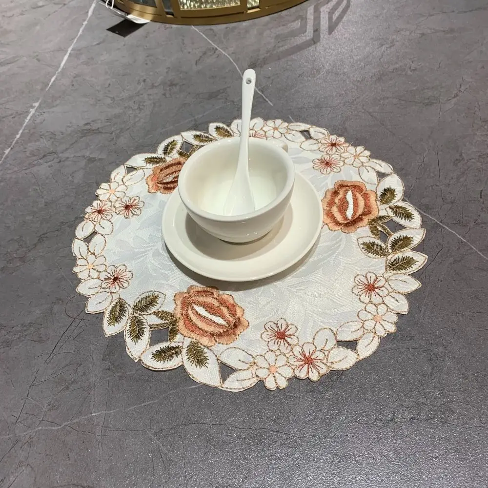 

6 pcs Flower White Flower Circular Dining Mat Rotundity Dacron Embroidered Fabric Tableware Mat
