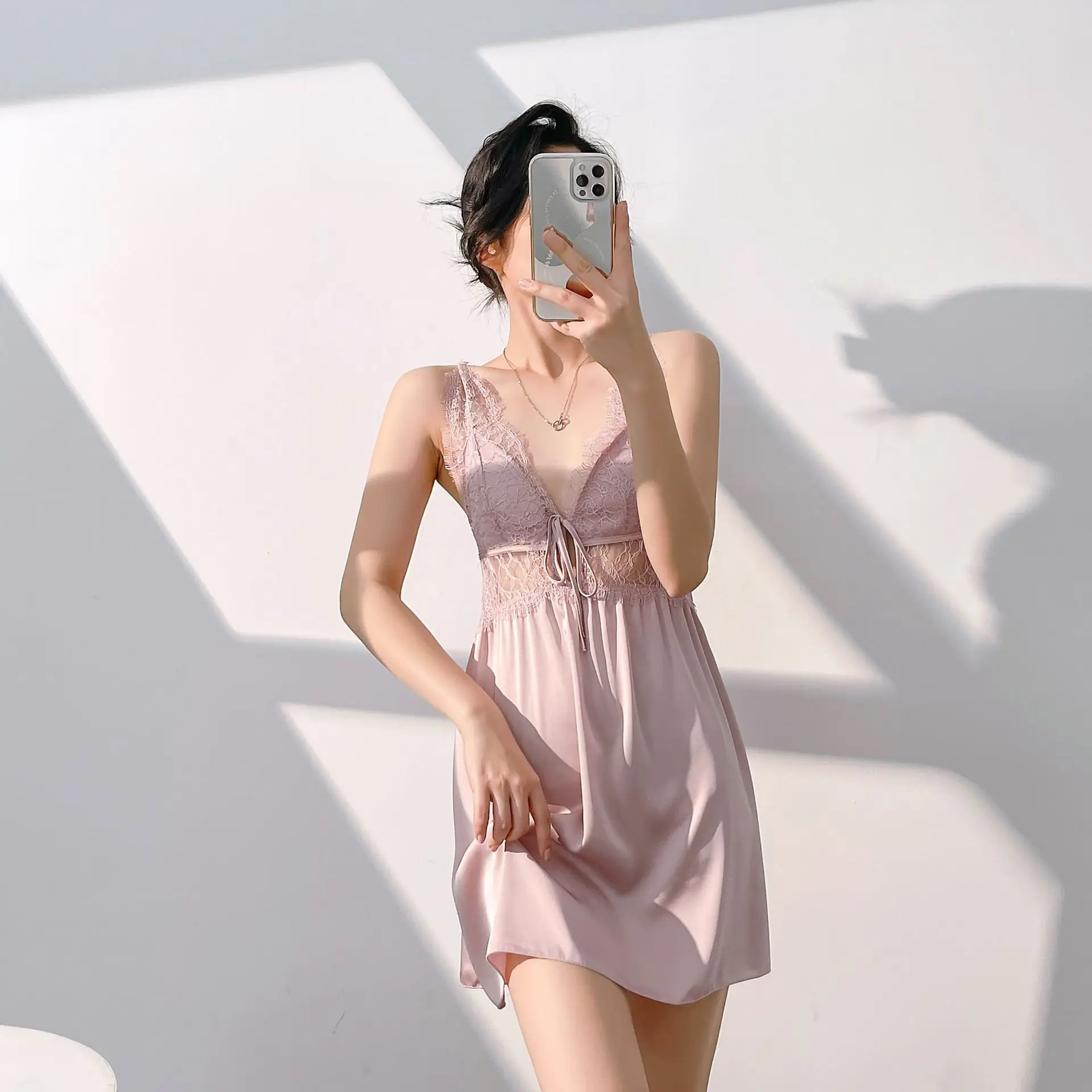 

Сексуальная ночная рубашка, Женская кружевная ажурная ночная рубашка, летняя атласная ночная рубашка, ночная сорочка на бретелях