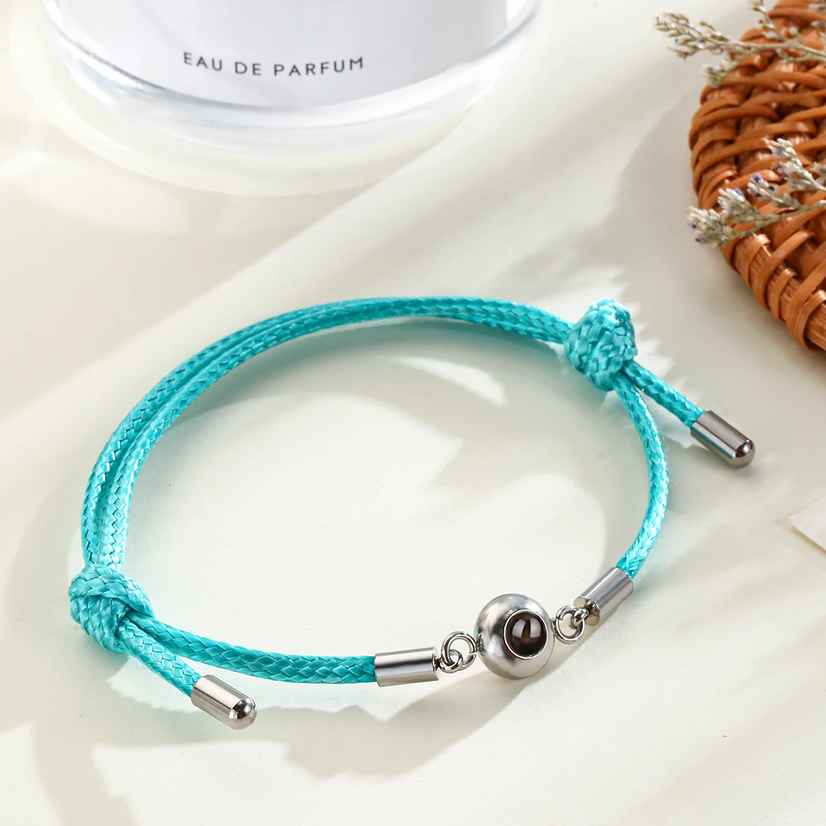 Рисунок 2 - Индивидуальный браслет с изображением внутри