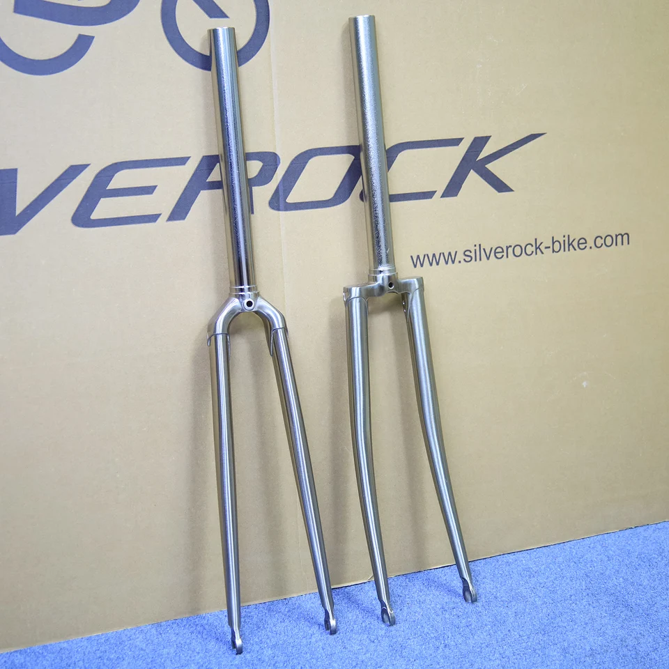 TSUNAMIクロームフォークロードバイク用クロモリースチール4130 700C