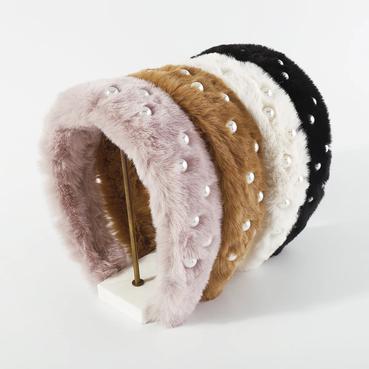 2023 New Autumn and Winter Plush Vintage Cute Pearl Elegant Sweet Style Headband for Women