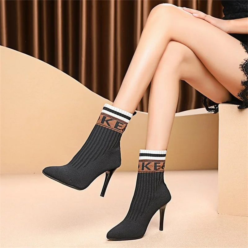 

Short Boots Women's Popular Autumn New Fashion Socks and Boots Korean Version Thin High Heels Casual Flying Weaving Boots