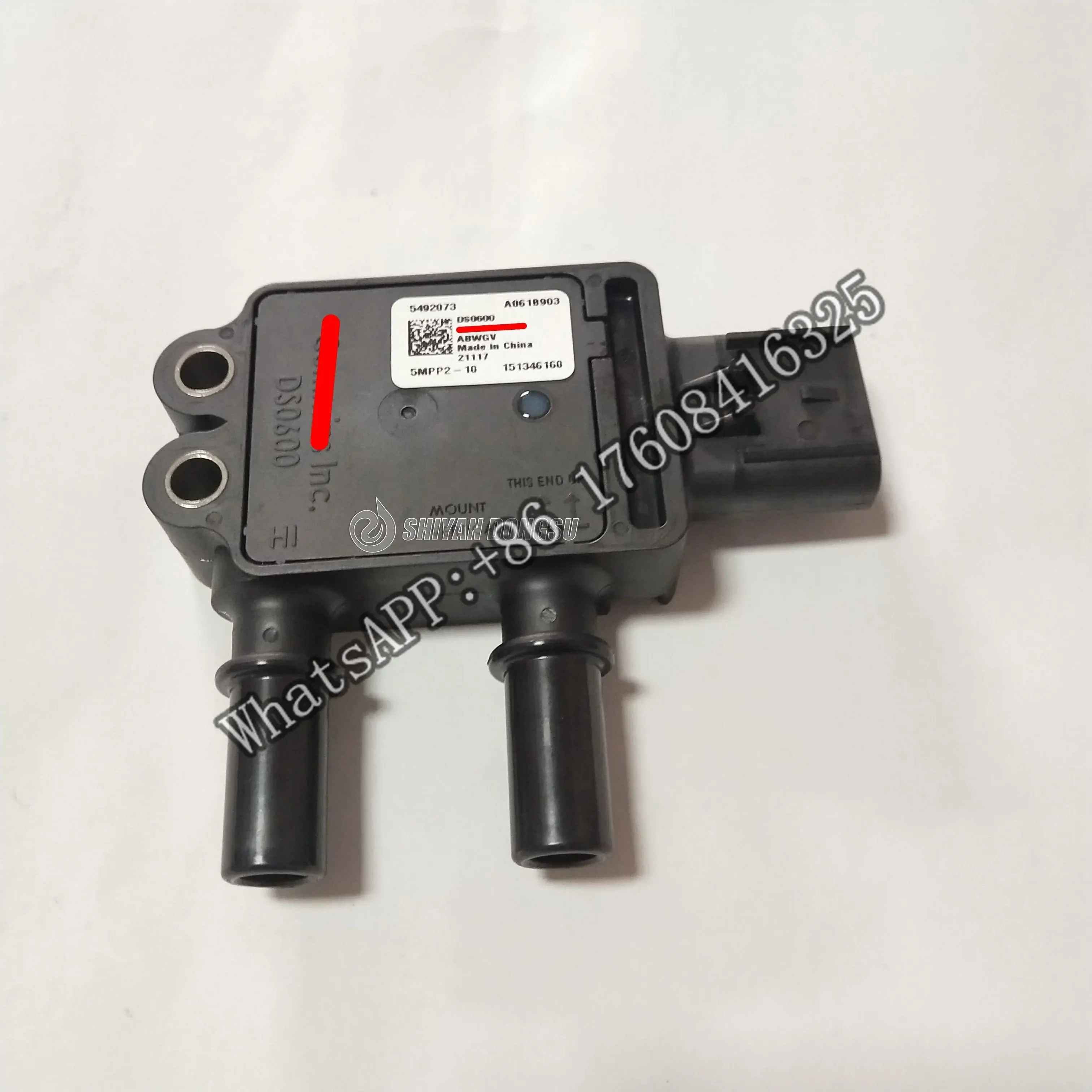 

Original DFN DSO600 engine oil pressure sensor 4358994 5492073