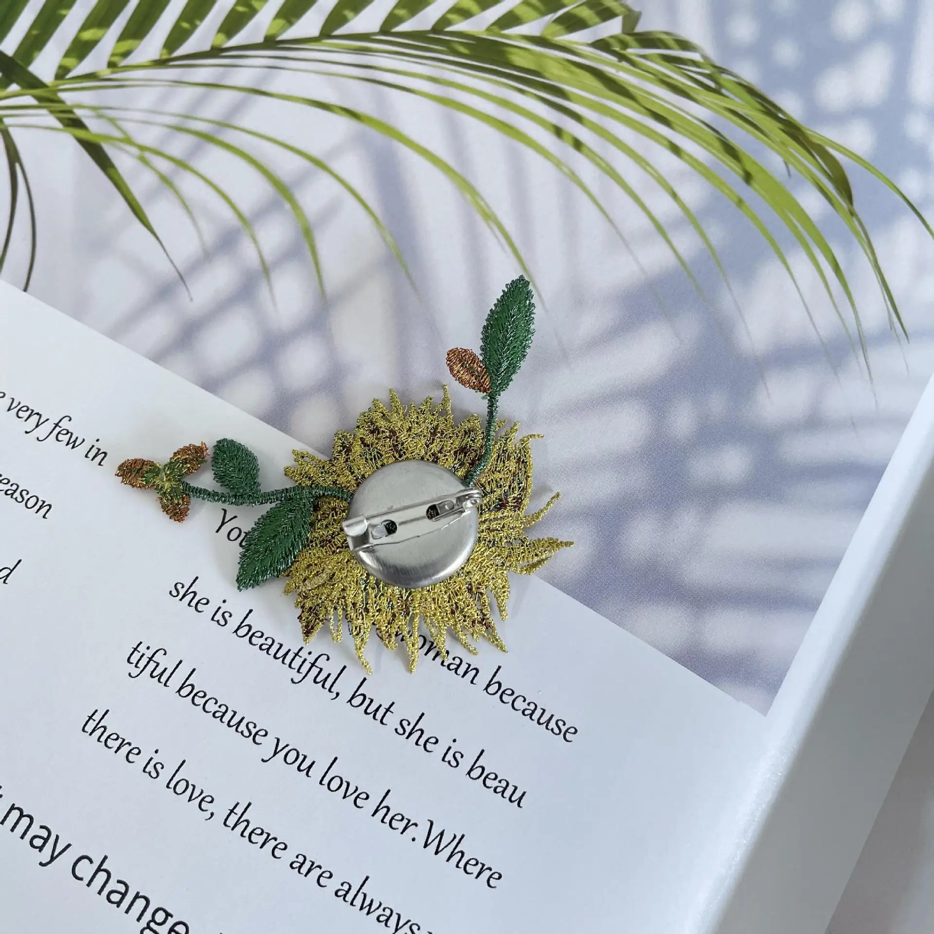 Vincent Van Gogh Sunflower  Brooch Delicate Coat Decorative Corsage Accessory Slip-on