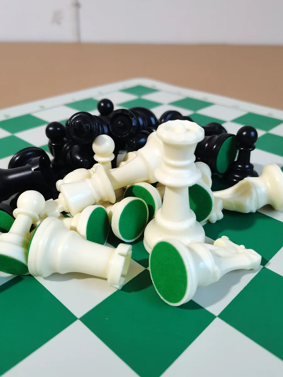 66/75/97mm Chess Pieces Children Adult Chess Intellectual Toys Resin Foldable PVC Board Character Championship Game Toys
