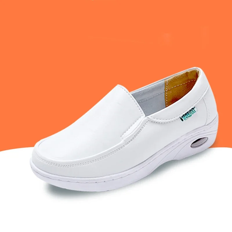 YAERNI Air Cushion White Nurse Shoes Winter Flats  Platform Sneakers Warm Moccasins with Fur Slip on Loafers Cotton Shoes 3