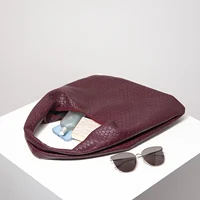 Sac à bandoulière vintage en simili cuir, sac à main pour femme, sac fourre-tout de grande capacité, sac croissant, sac sous les bras à fermeture éclair, sac de banlieue quotidien (motif aléatoire) 5