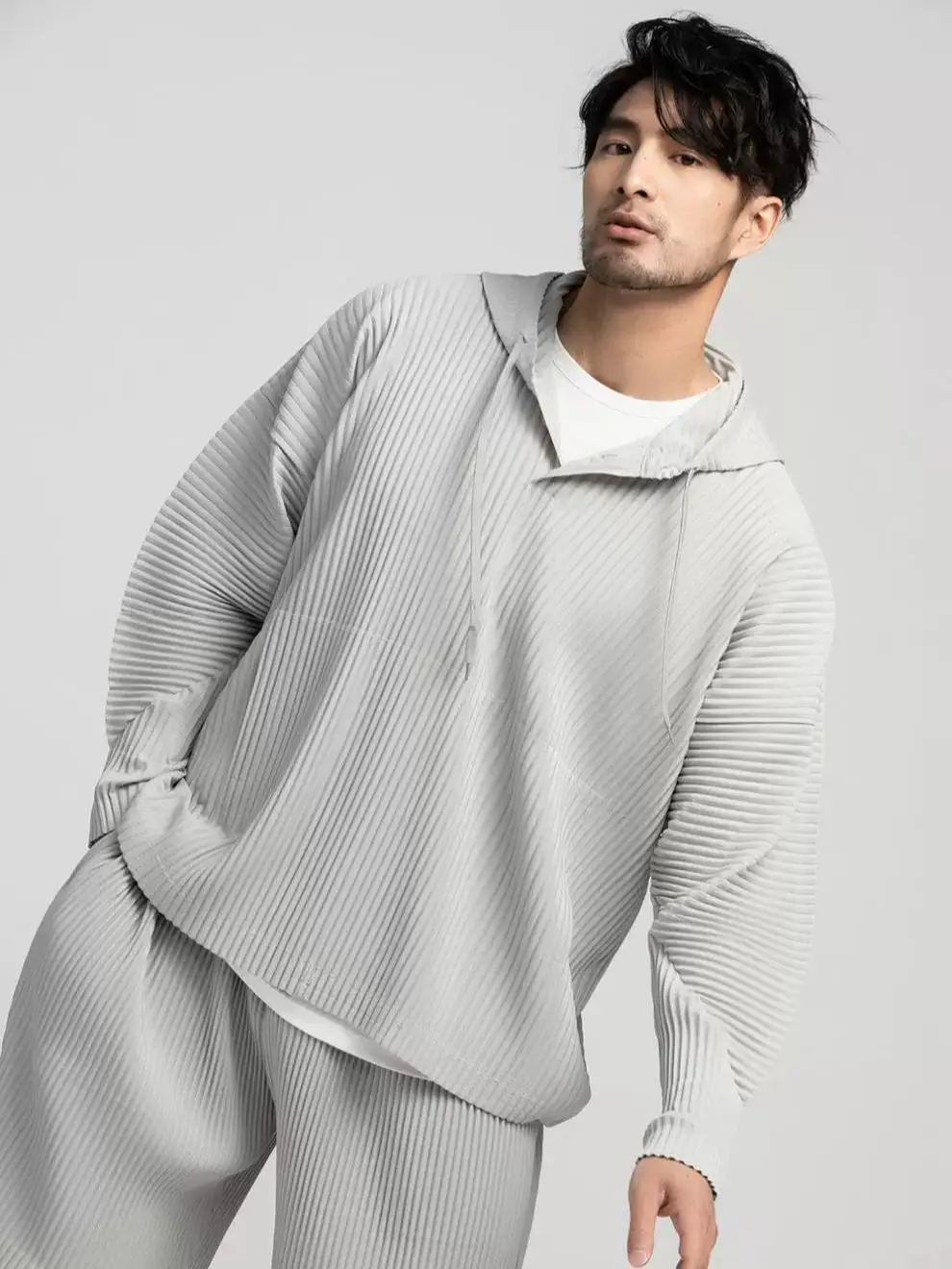 Miyake Pleated Hoodies For Men Breathable Loose Drawstring Casual Top - Image 2