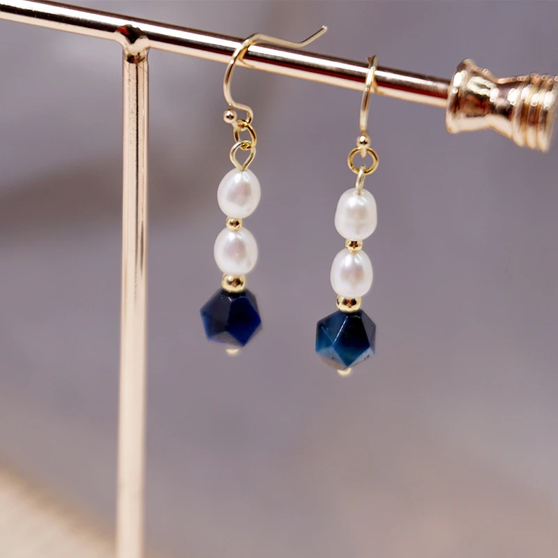 

Korean Fashion Natural Pearl Pendant Earrings for Women 2023 New Exquisite Natural Stone Statement Earrings Jewelry Accessories