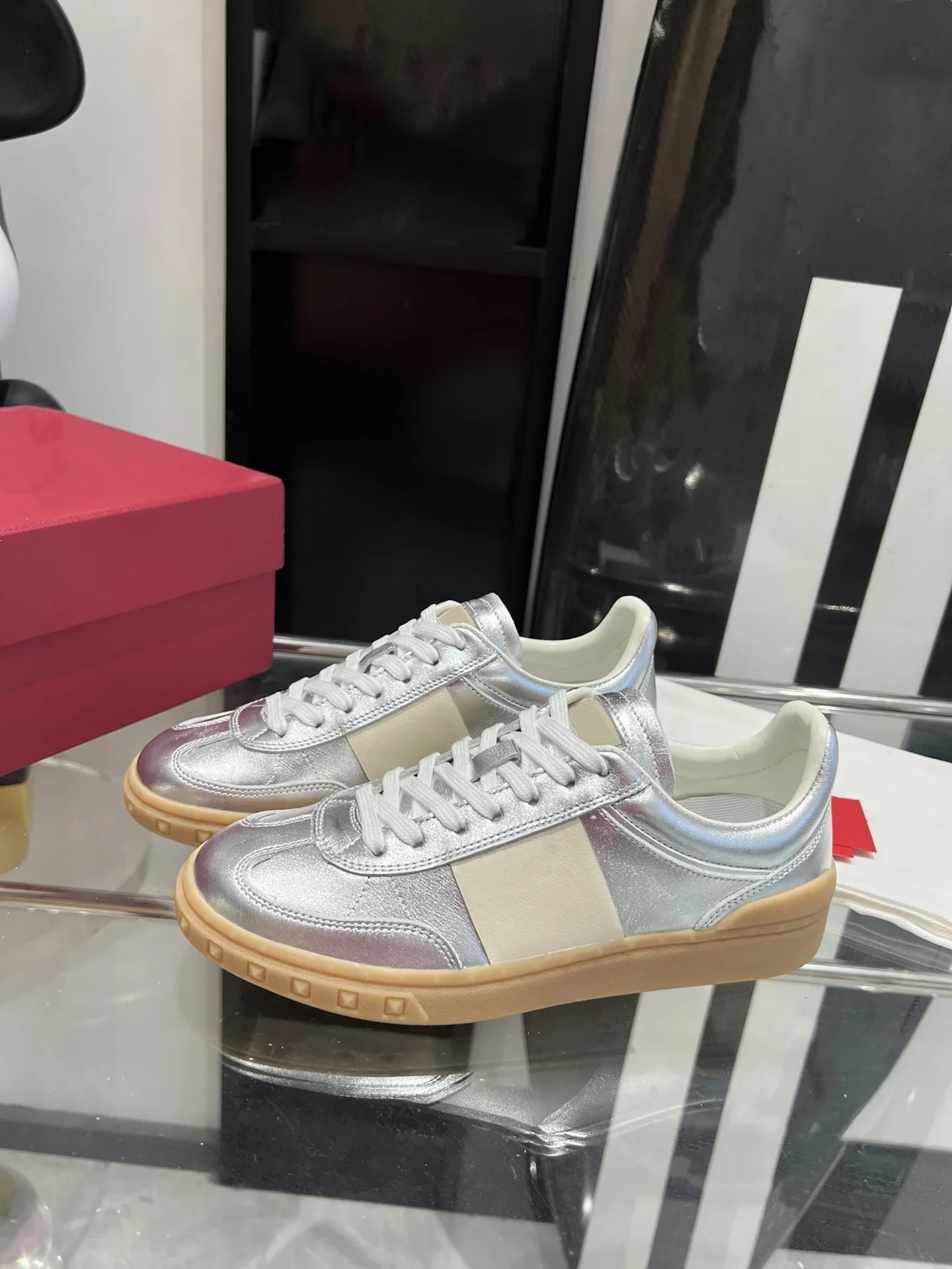 Couple retro fashion low top sneakers, casual color matching lace up sports shoes