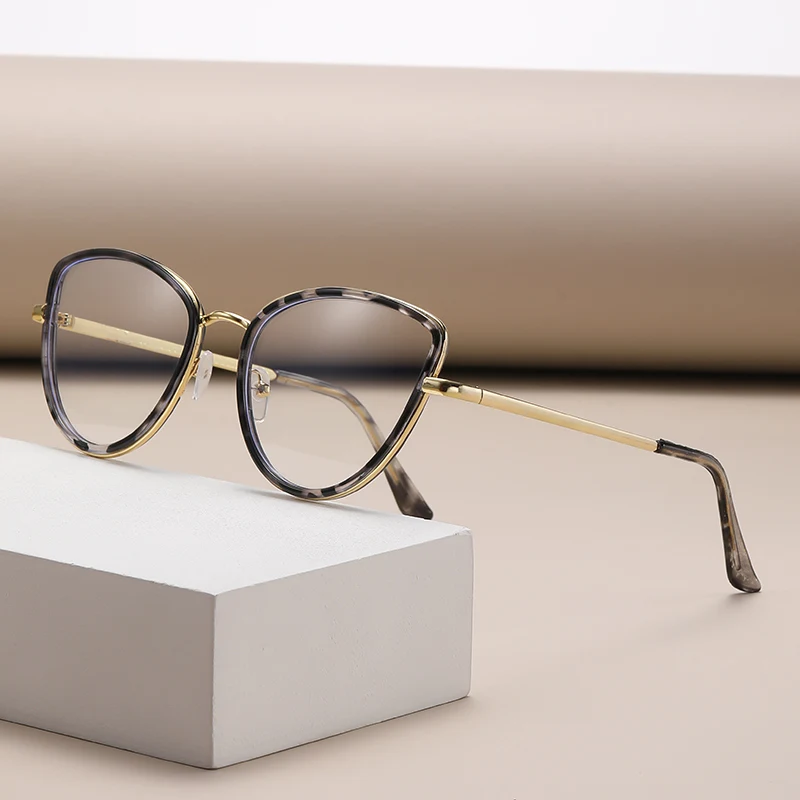 Women Fashionable Eyeglass Frame Can Be Paired with Prescription Glasses Fashionable Anti Blue Light Cat Eye Flat Lenses