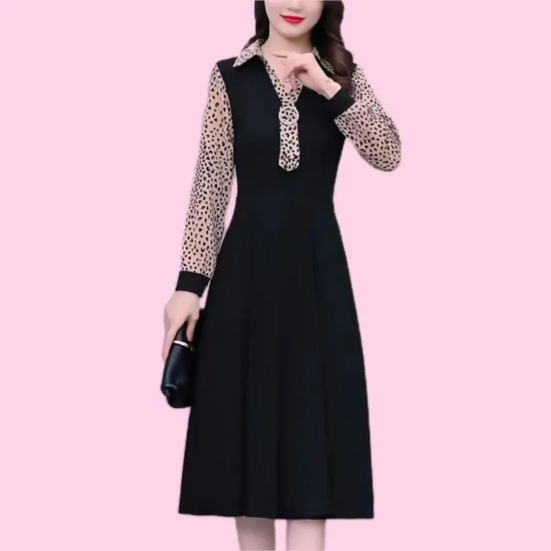 

2023 Autumn and Winter Women's Pullover Turn Down Collar Patchwork Striped Pockets Slim Bottom Fashion Casual Long Sleeve Dress