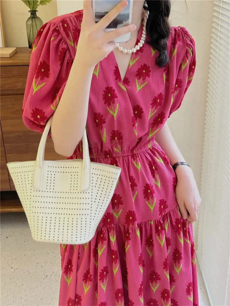 

Summer 2023 New Women's Wear Premium Feel Light Mature Royal Sister Hong Kong Style Rose Red Bubble Sleeve Fragmented Flower