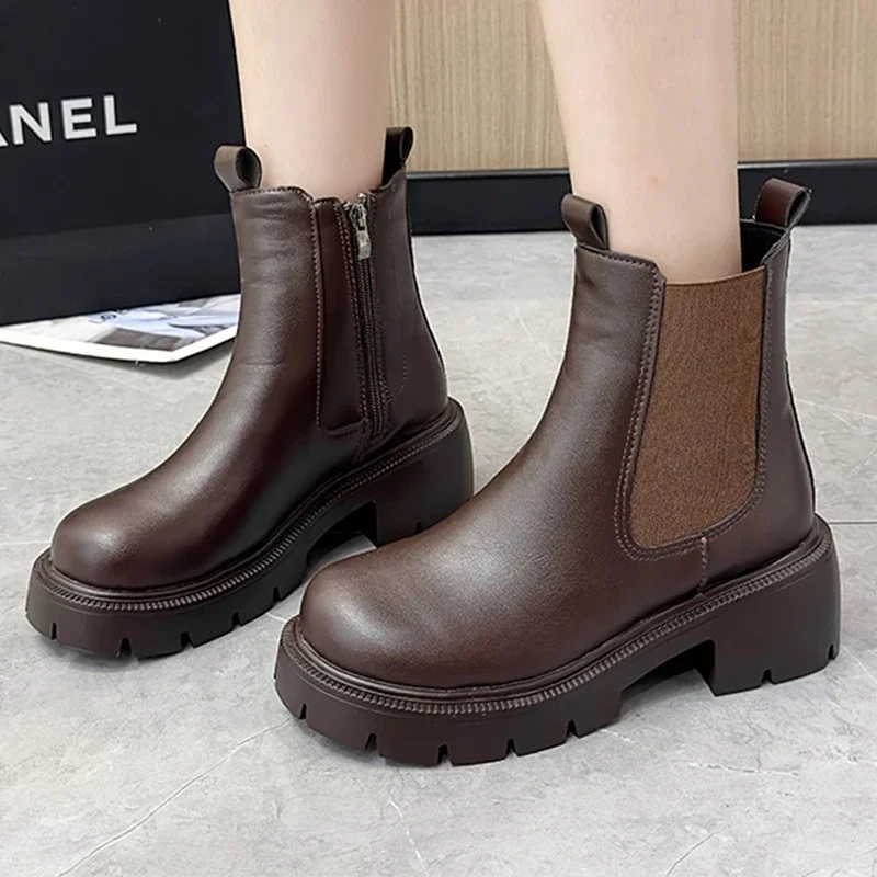 

Женские ботильоны челси на платформе, дизайнерские брендовые ботинки на плоской подошве, Новинка осени 2024, женские удобные мотоциклетные ботинки на молнии, гладиаторы