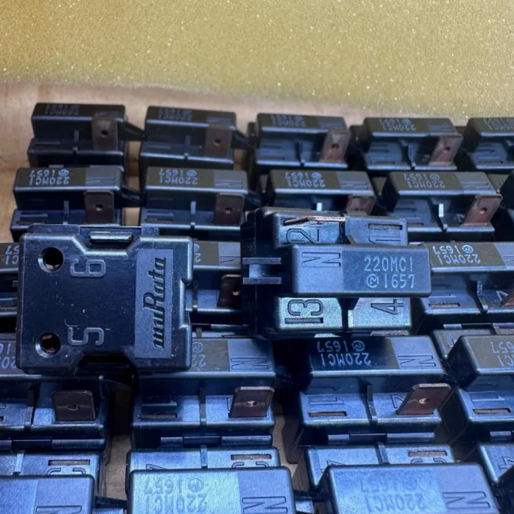 330MC1 330MD2 330MD3 100MB3 4R7MC1 220MC1 New