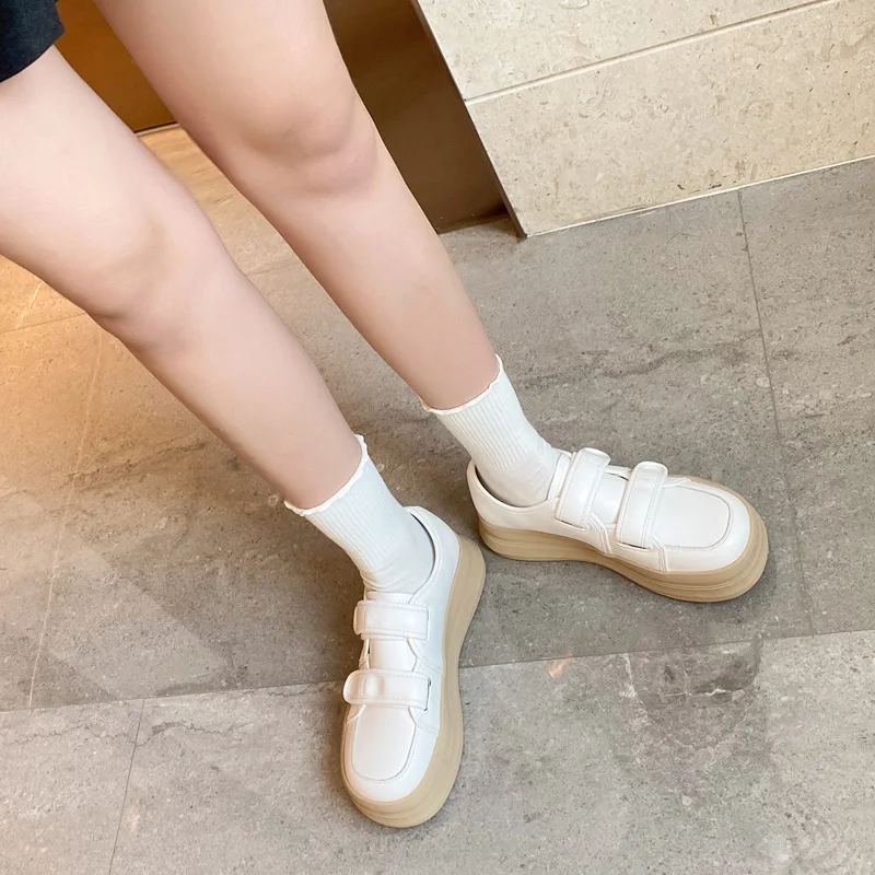 

Кроссовки женские на платформе, мягкая повседневная обувь с круглым носком, криперы, основная обувь из экокожи для медсестры, осень-лето