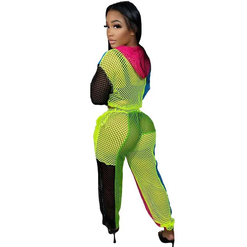 Рисунок 5 - Женская накидка в сеточку с длинным