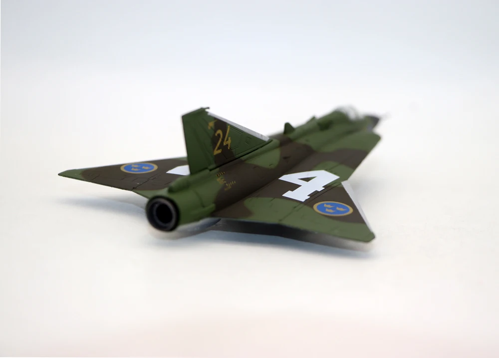 新しい 1/100 スケール J35F ドラケンスウェーデン空軍 Div.3 F-10