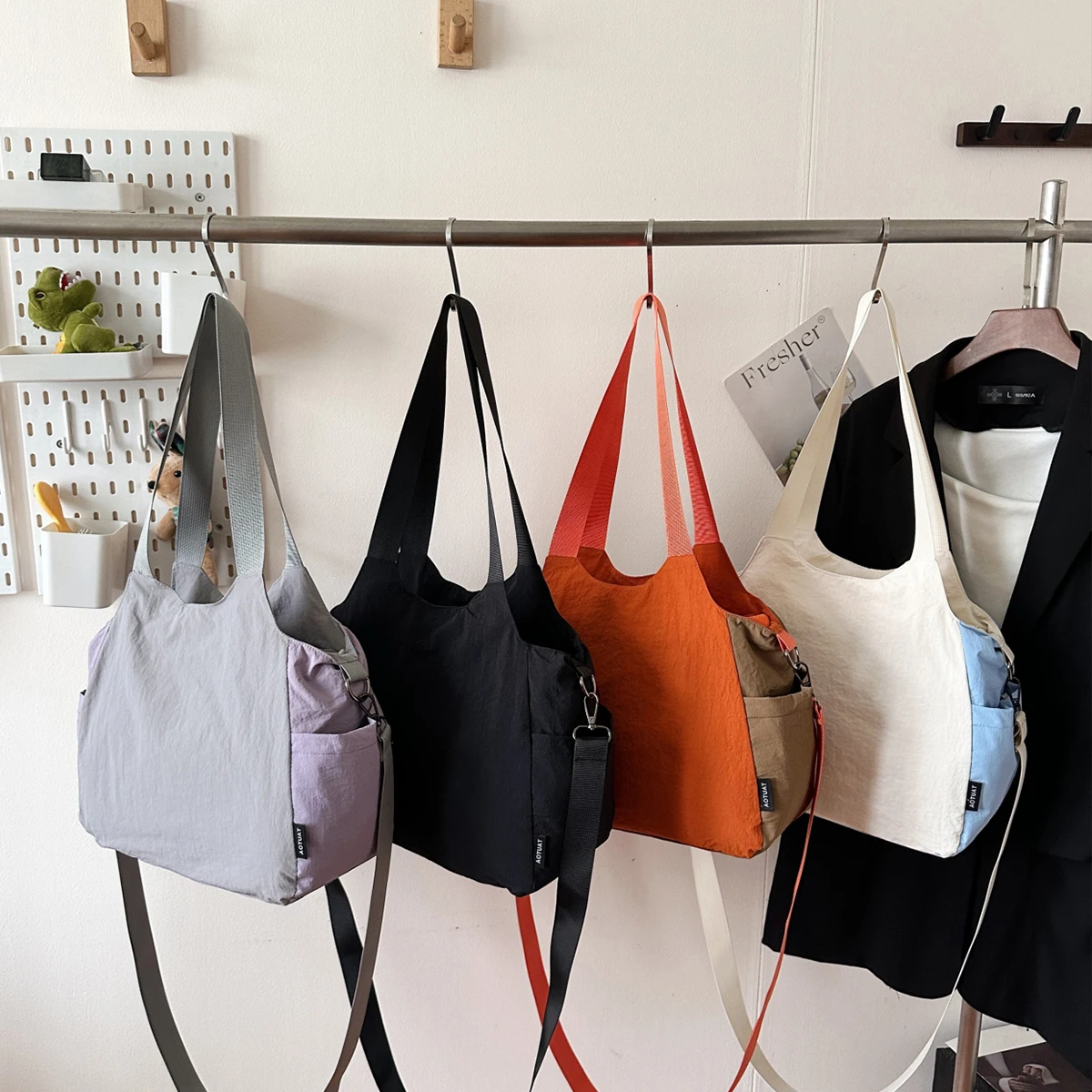 Niche Design High-End Shoulder Bag, Lazy Style Handbag for Commuting to Work, Large Capacity Tote Bag for Female Students Attending Classes