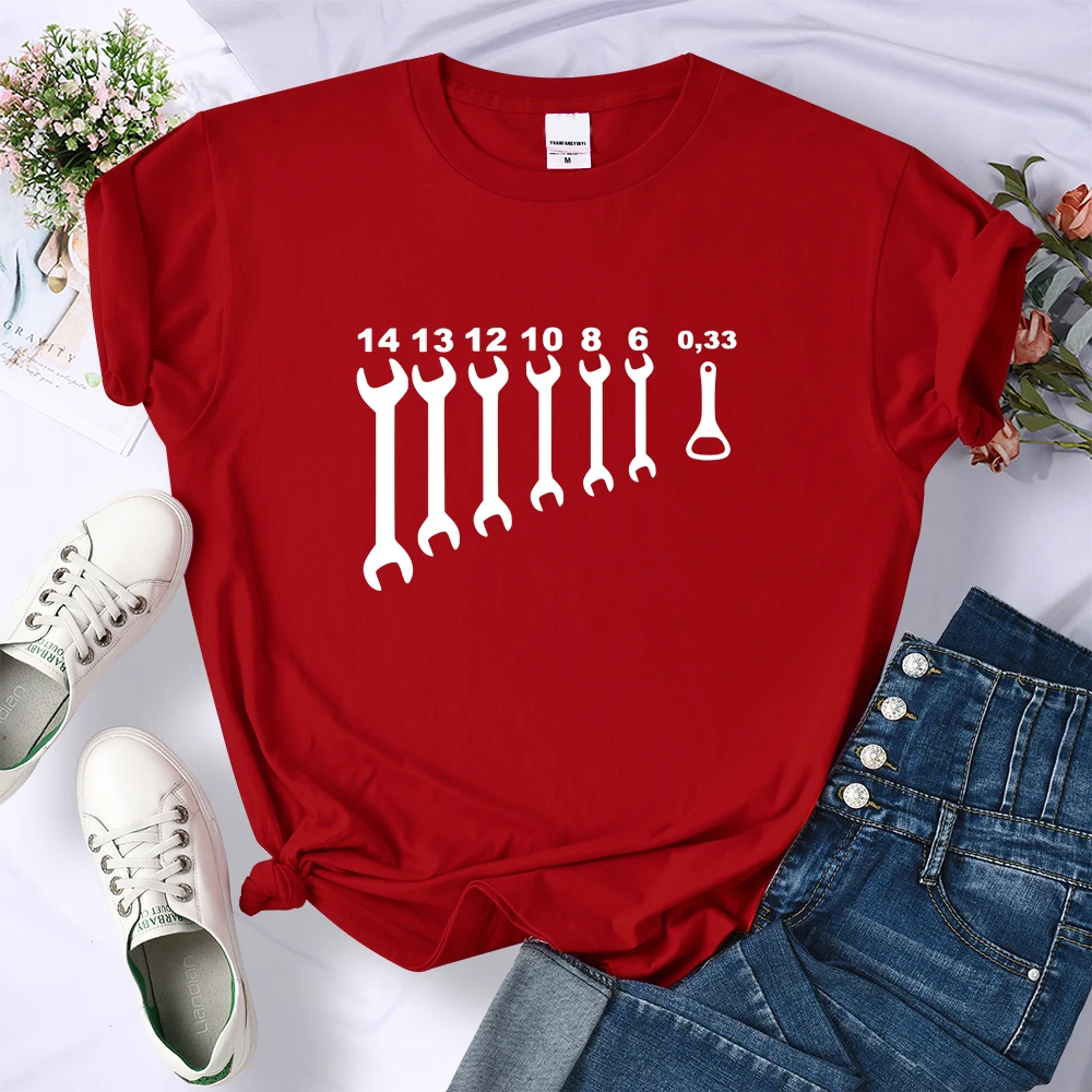 

Vintage Screw Wrench Opener Mechanic T-Shirts Street Style Casual Women Tee Short Sleeve Funny T Shirts Simple Pattern Clothes