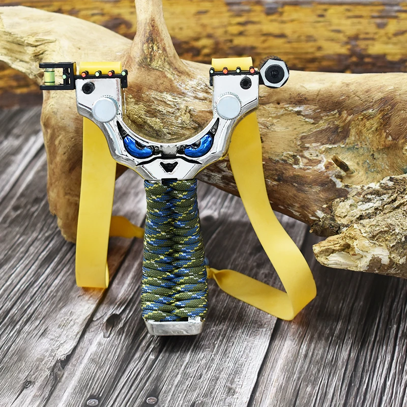 

Popular Curved Slingshot Resin Blue Eyes High-Precision Outdoor Shooting Hunting Entertainment Supplies With Strong Rubber Bands