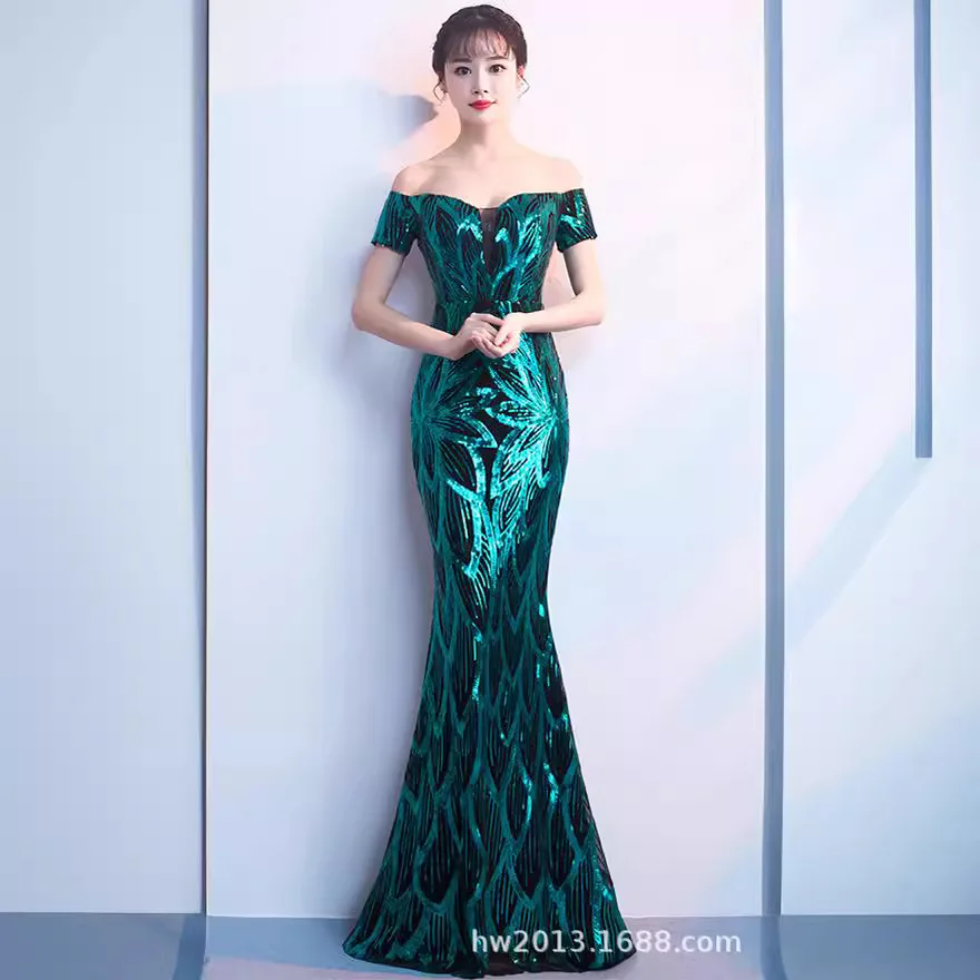 

Petal sequins backless neckline sexy slim big swing long dress