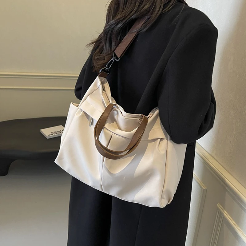 Borsa a Spalla da Donna alla Moda 2026, Grande Capacità, Borsa da Viaggio Casual, Borsa per Libri e Documenti per Studenti Universitari, Borsa Tote in Nylon Resistente - immagine 4